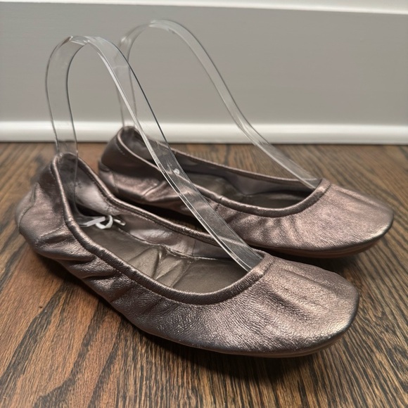Gap metallic leather ballet flats size 7 - Picture 1 of 6